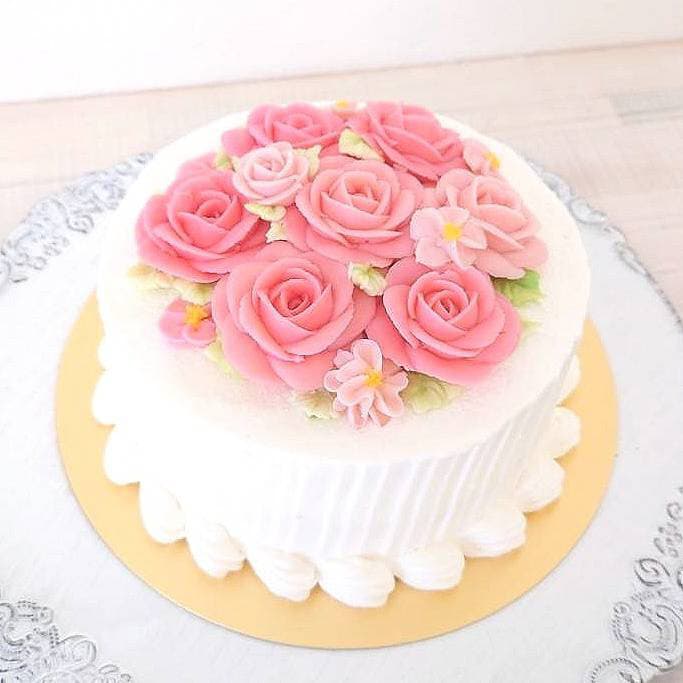 富士市かわいいケーキ屋さんテテのホールケーキ・ブーケバージョン