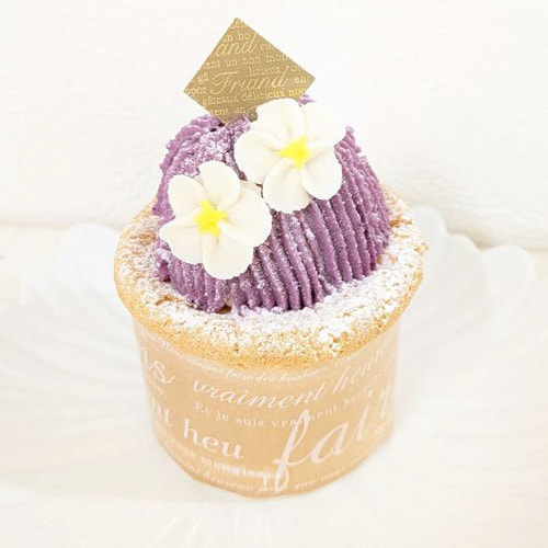 富士市かわいいケーキ屋さんテテ(tete)のカップケーキ・期間限定むらさき芋クリーム